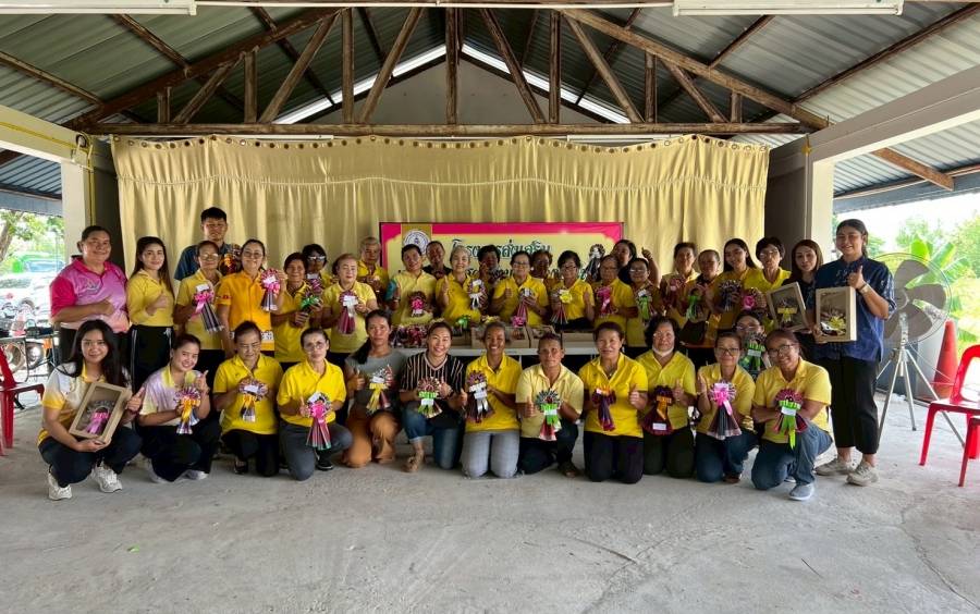 เจ้าหน้ากองสวัสดิการสังคมจัดโครงการส่งเสริมและพัฒนาสตรีตำบลหนองบัวใหญ่ ประจำปีงบประมาณ พ.ศ.2568